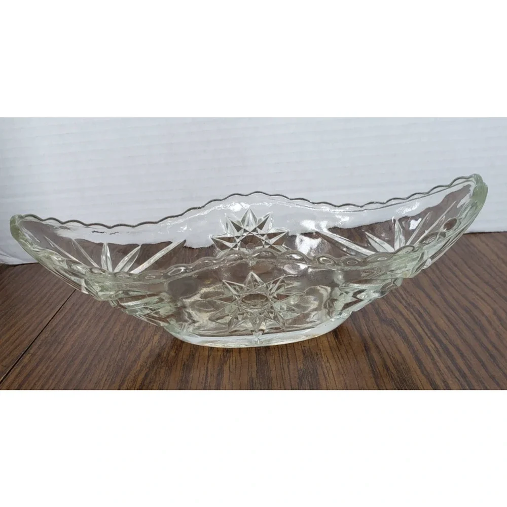 Vintage Anchor Hocking Small Relish Boat Prescut Star Pattern Clear